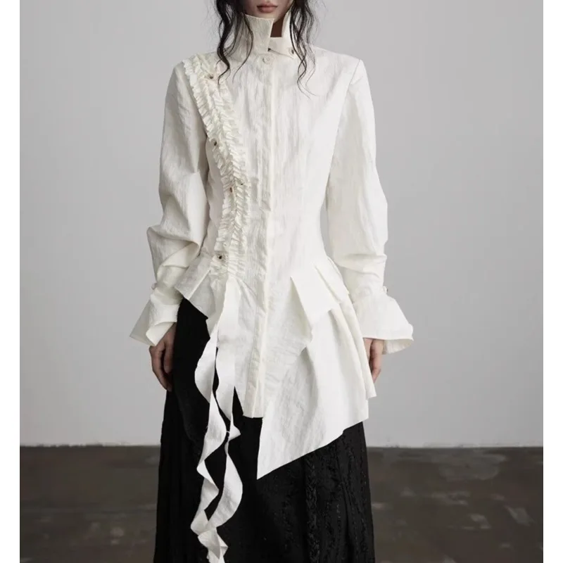 لوتس ليف حافة تصميم الشعور غير المتكافئة الخصر قميص أبيض بأكمام طويلة المرأة الخريف والشتاء