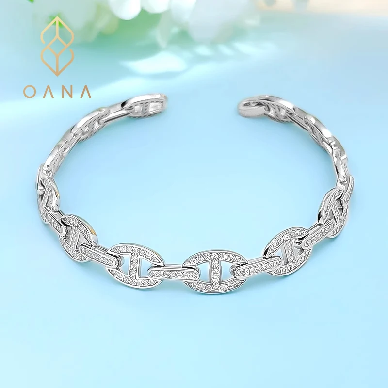 

OANA Fashion Temperament Light Luxury Simple Design S925 Sterling Silver Bracelet Inlaid With High Carbon Diamond Jewelry