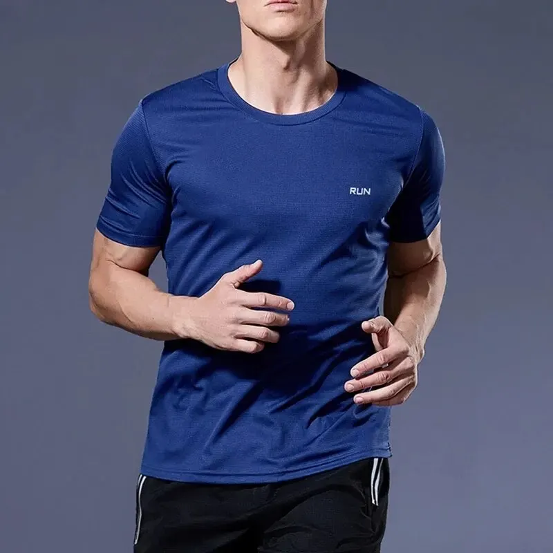 High Quality Polyester Men Running T Shirt Quick Dry Fitness Shirt Training Exercise Clothes Gym Sport Shirt Tops Lightweight