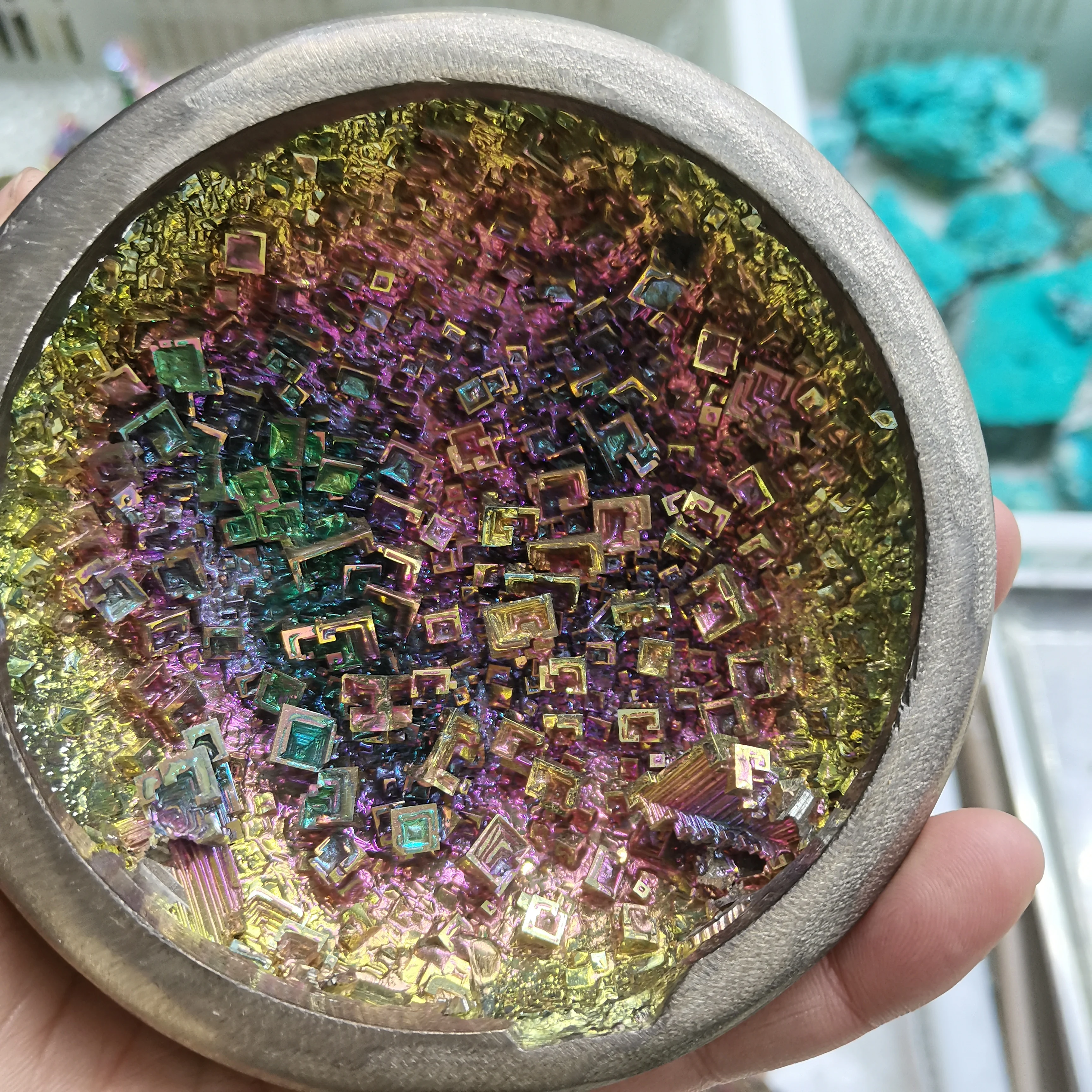 

Bismuth Crystal Bismuth Metal Crystal Rainbow Bright Metal Bowl Mineral Specimen Original Natural Art Artwork Decorative Items