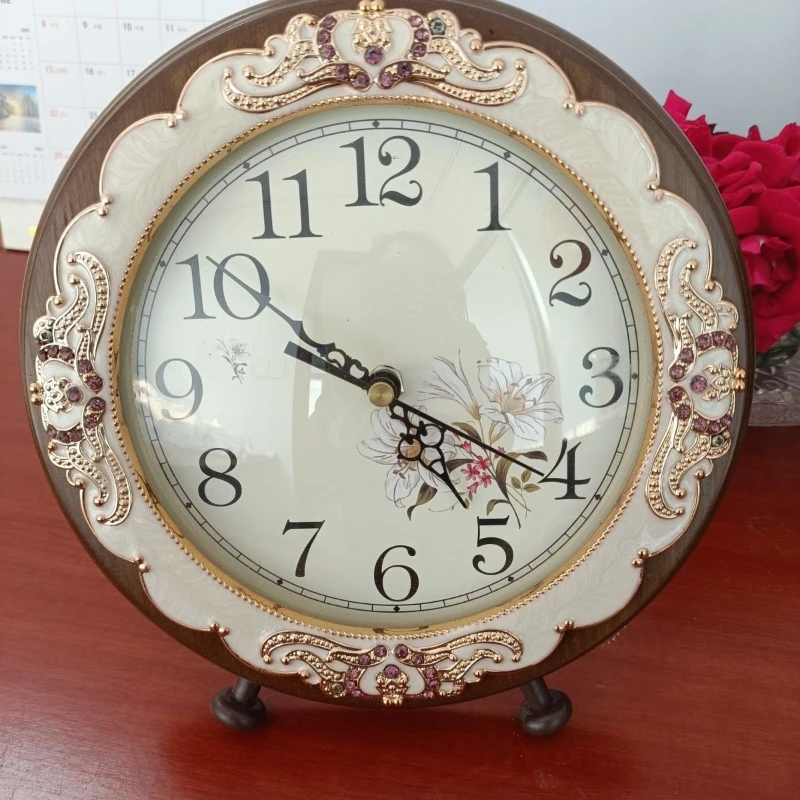Desktop Clock Small Round Retro Clock Bedroom Living Room Silent Table Clocks Elegant Aesthetic Design Desk Clocks Decorative
