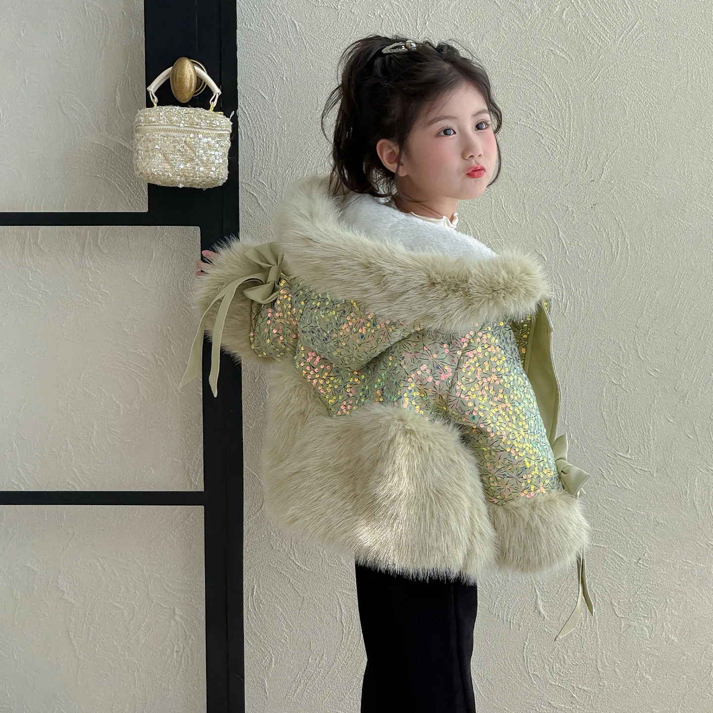 Girls' coat autumn and winter new foreign style baby winter sequined imitation fur children's winter velvet cotton clothes