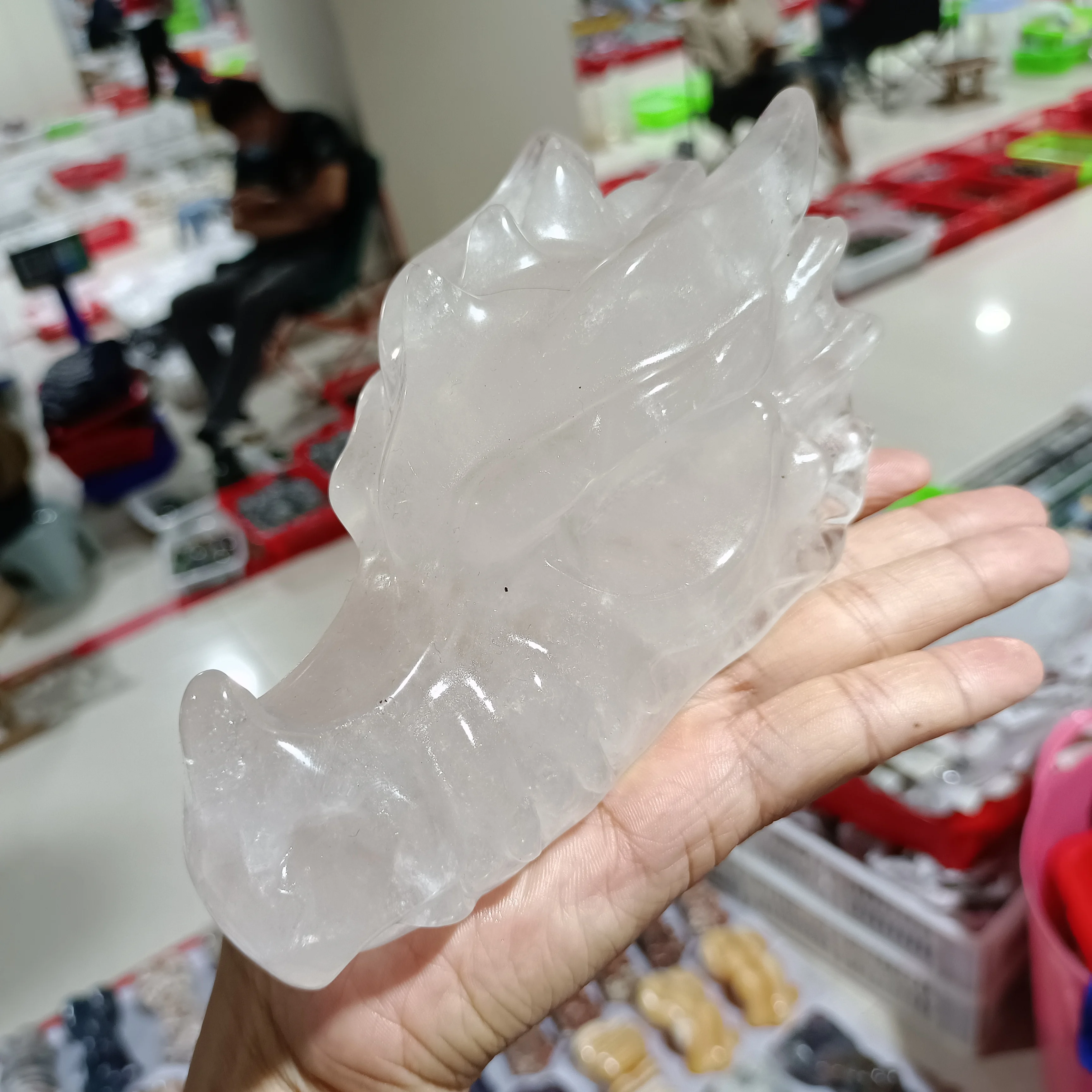 Magical Natural White Clear Crystal Carving Dragon Skull Quartz Crystal Mineral Crystal Energy Healing Office Degaussed Decorati