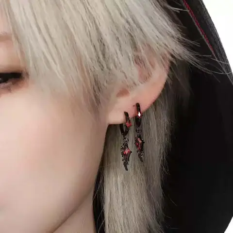 1Pc Gothic Black Feather Drop Earrings for Men Women Punk Red Zircon Geometric Personality Ear Buckle Earrings Y2K Jewelry Gifts