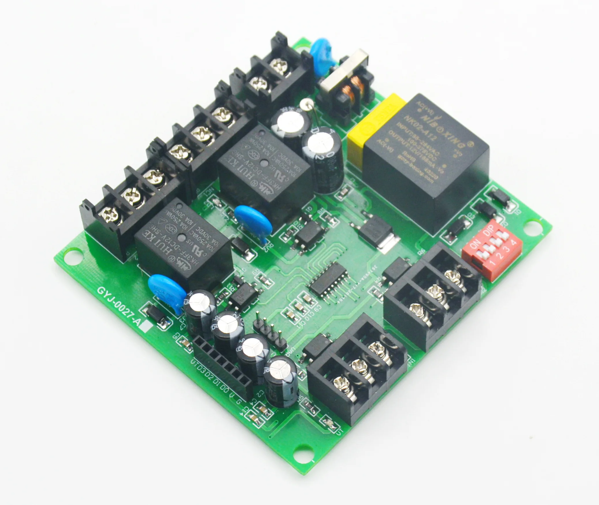 GYJ-0027-A المزدوج الاستشعار المدخلات مقارنة التحكم التتابع الإخراج مع جهاز التحكم عن بعد يمكن تطويرها للتحكم