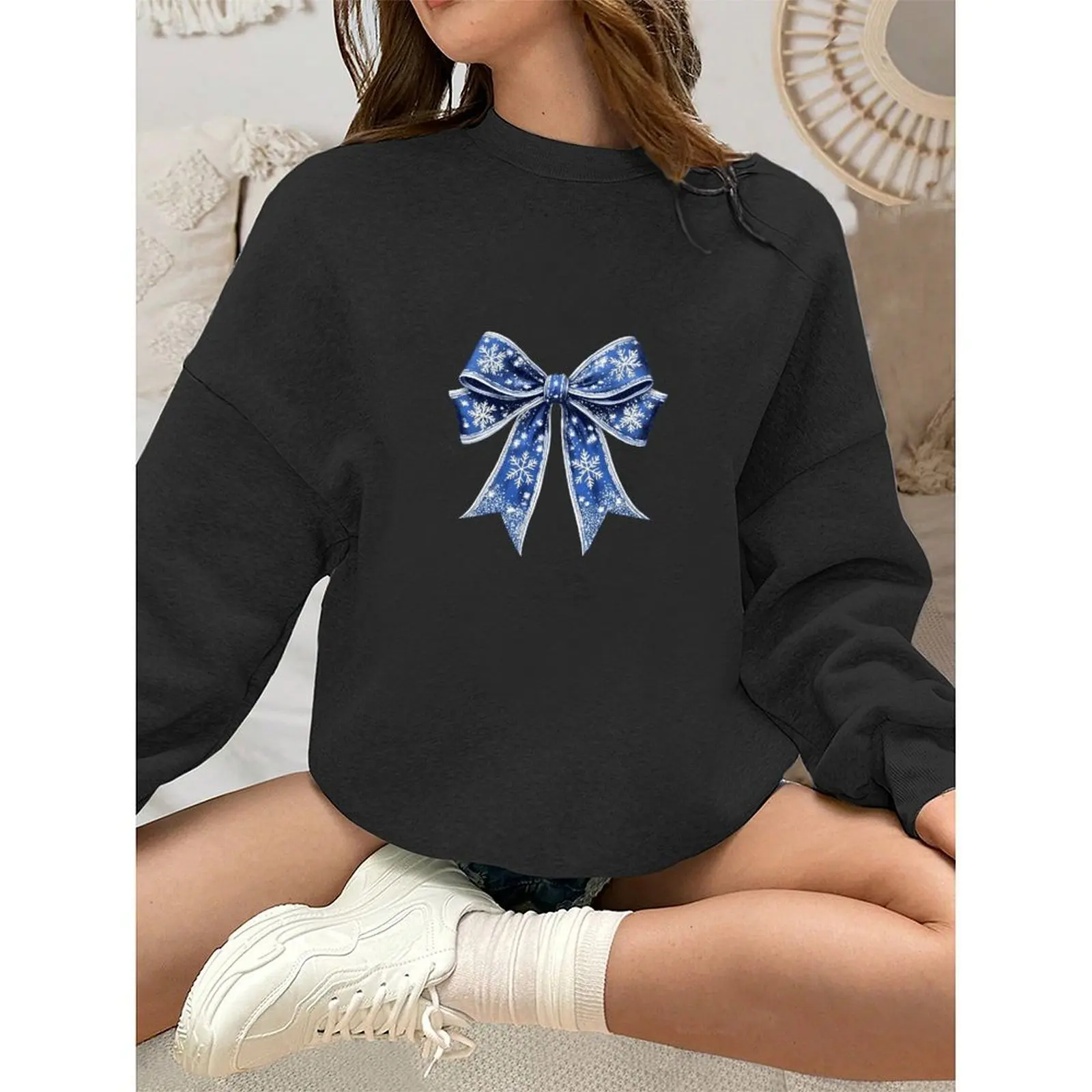 Round Neck Women Sweatshirt Velvet Winter Casual Novy God Russian New Year Printed Pattern Woman Clothes Casual T-Shirts Tops