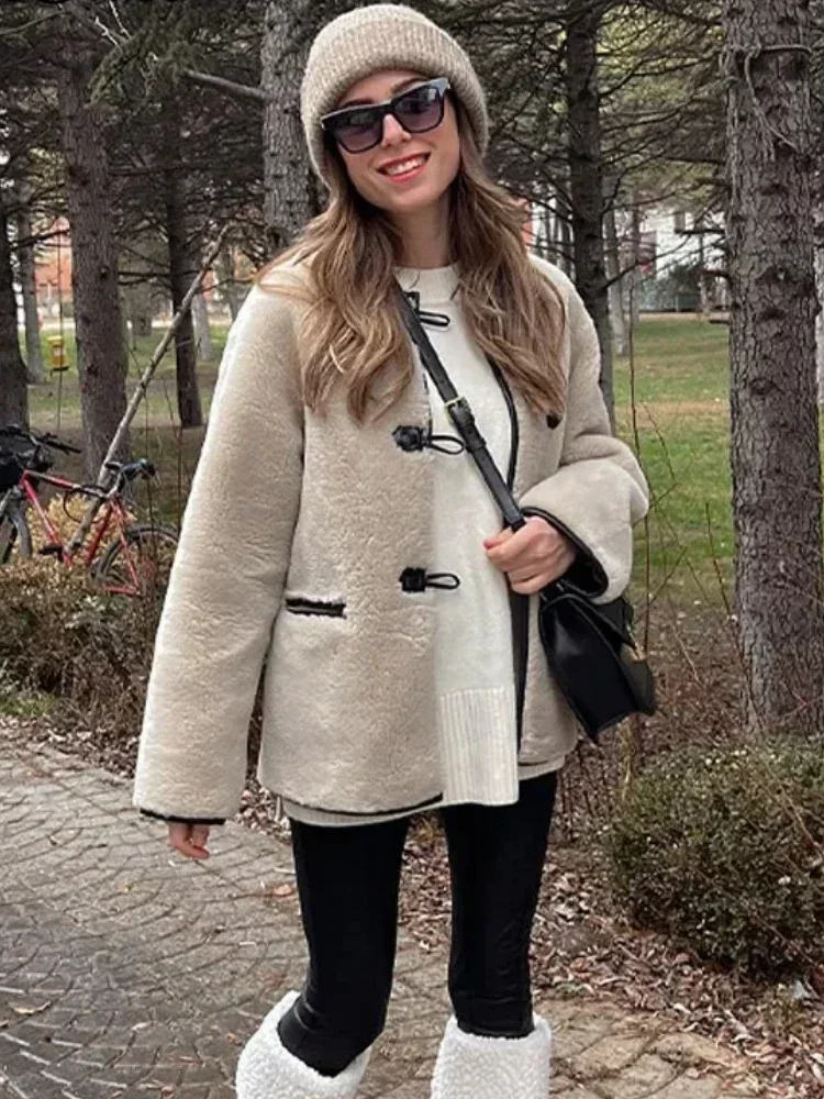 BWQ Women's Faux Wool Warm Loose Jacket Coat Round Neck Single Breasted Double Pocket Casual Overcoat Winter Female Chic Coat 2