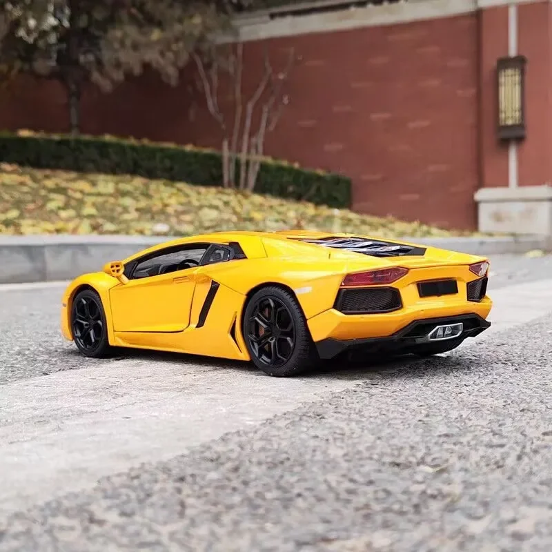 1:18 Aventador LP740 lega modello di auto sportiva pressofuso metallo auto da corsa veicoli modello alta collezione di simulazione regalo giocattolo per bambini