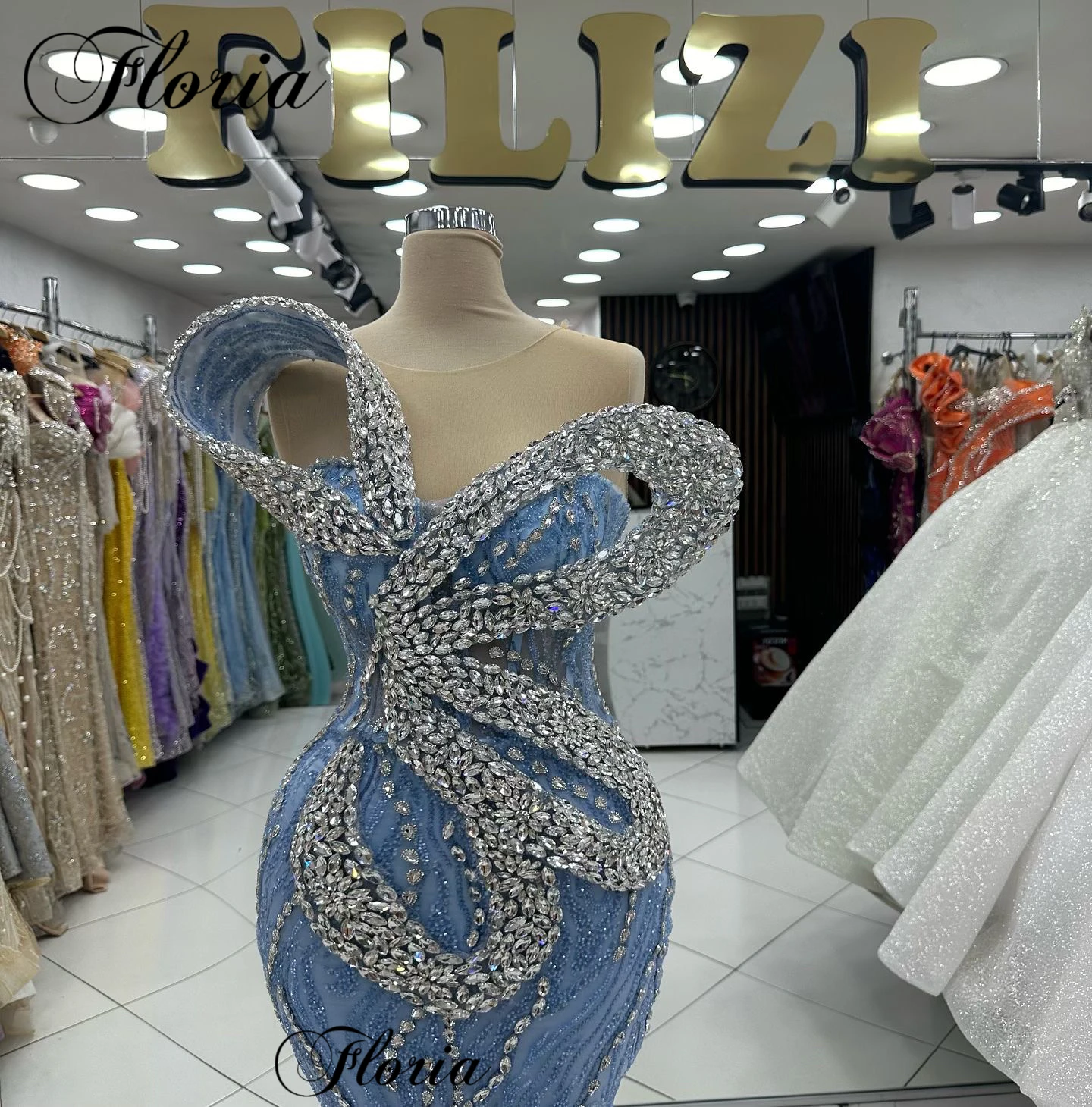 New Baby Blue Cocktail Dresses Sparkly Crystals Evening Dresses Awards Ceremony Dresses Mermaid Special Gown Vestidos De Cóctel