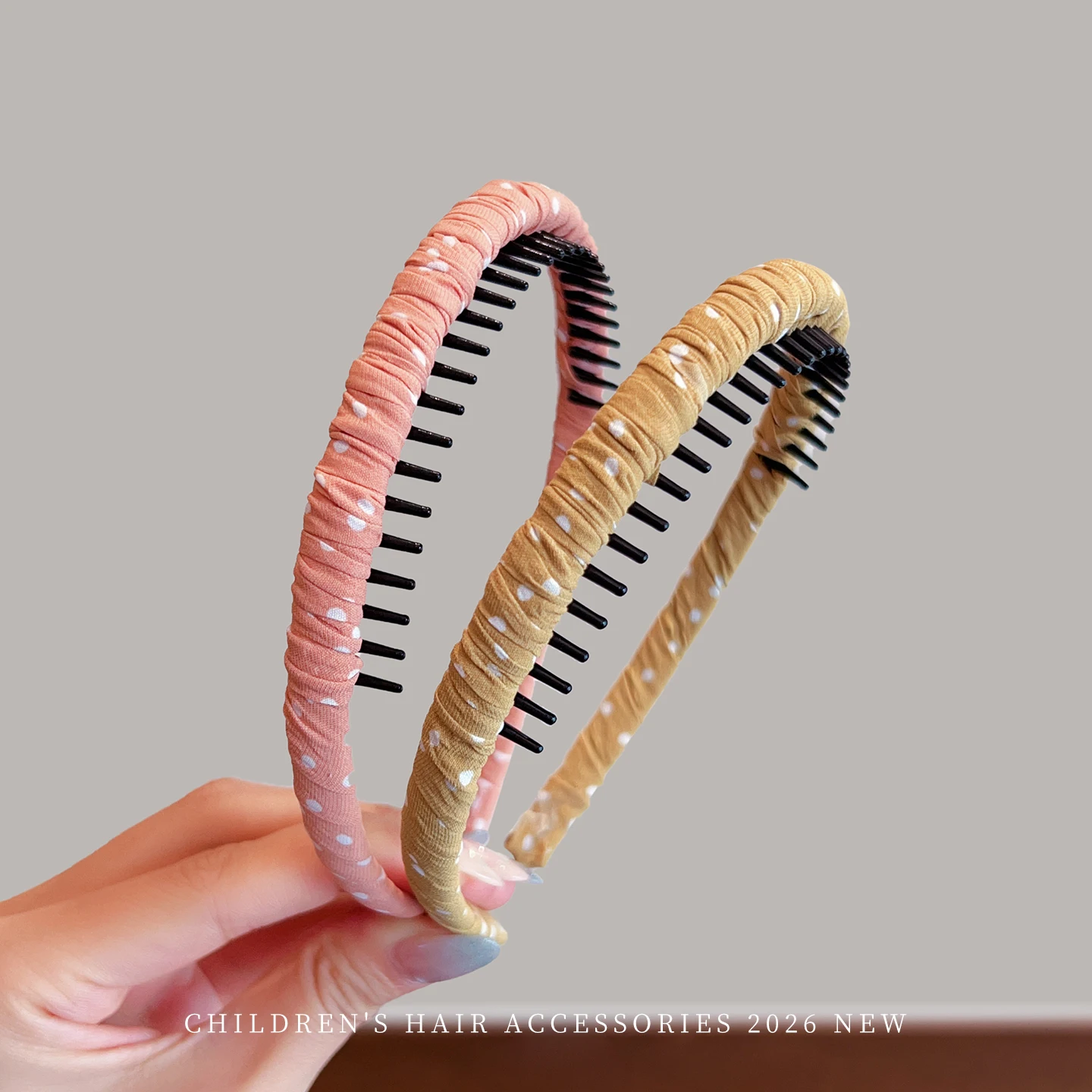 Kinder Anti-Rutsch Haarreif mit Kammzähnen, gerüschter, gepunkteter Stoff umwickelter Haarreif, bequeme Haaraccessoires für Kleinkinder 2026 – Detail 4
