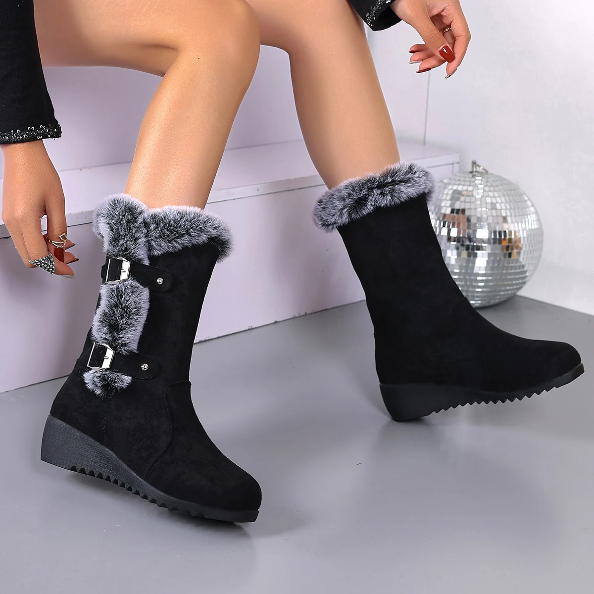 Nieuwe Winter Vrouwen Laarzen Casual Warme Halfhoge Laarzen Vrouwen Slip-On Ronde Neus Wiggen Snowboots Plus Size Comfortabele Schoenen Vrouwen