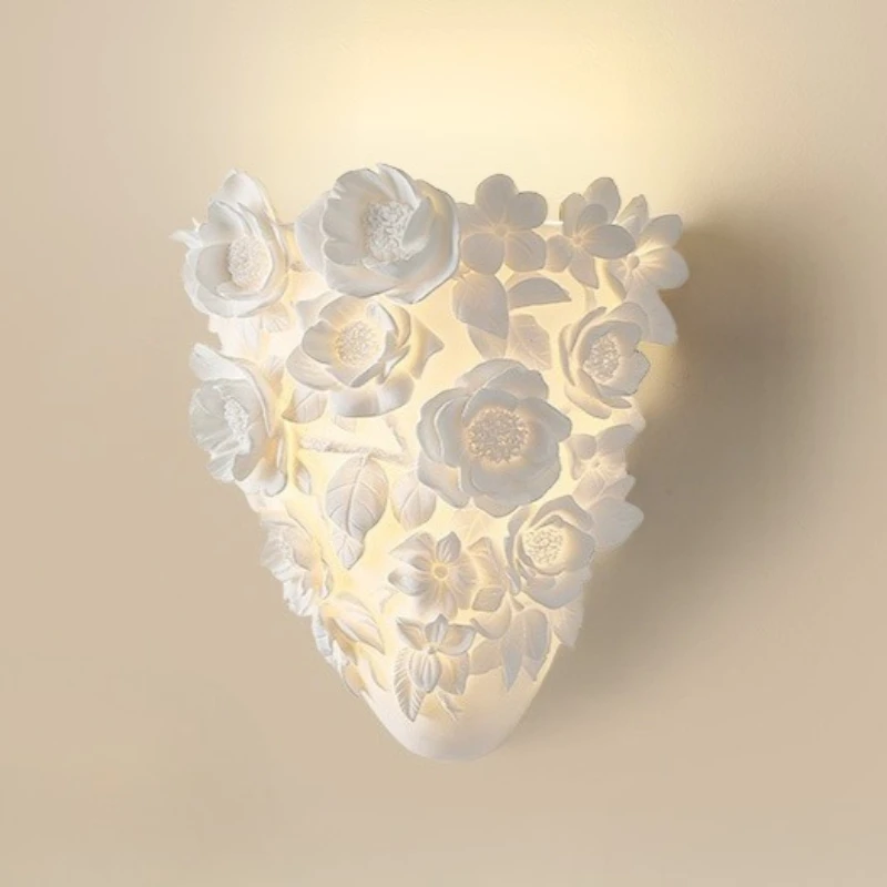

Carving Resin Wall Lamp French Retro 220V Wall Light Eye Protection Luxury LED Lighting Lamps Room Decoration Accessories Items