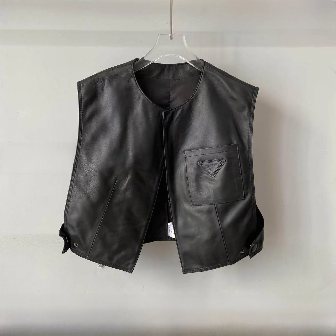 Herbst 2025, neue Sle Damen Faionable Ort Echtleder-Effellweste, Svel-Mantel, rund, Ne Commute Sle