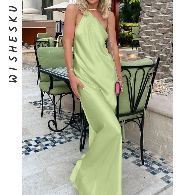 ชุดเดรสผ้าซาตินสีเขียวทรงหลวมเซ็กซี่สำหรับผู้หญิง แฟชั่นปี 2025 แบบเปิดไหล่ข้างเดียว แขนกุด ยาวแบบแม็กซี่ ดีไซน์หรูหรา เปิดหลัง เหมาะสำหรับงานปาร์ตี้