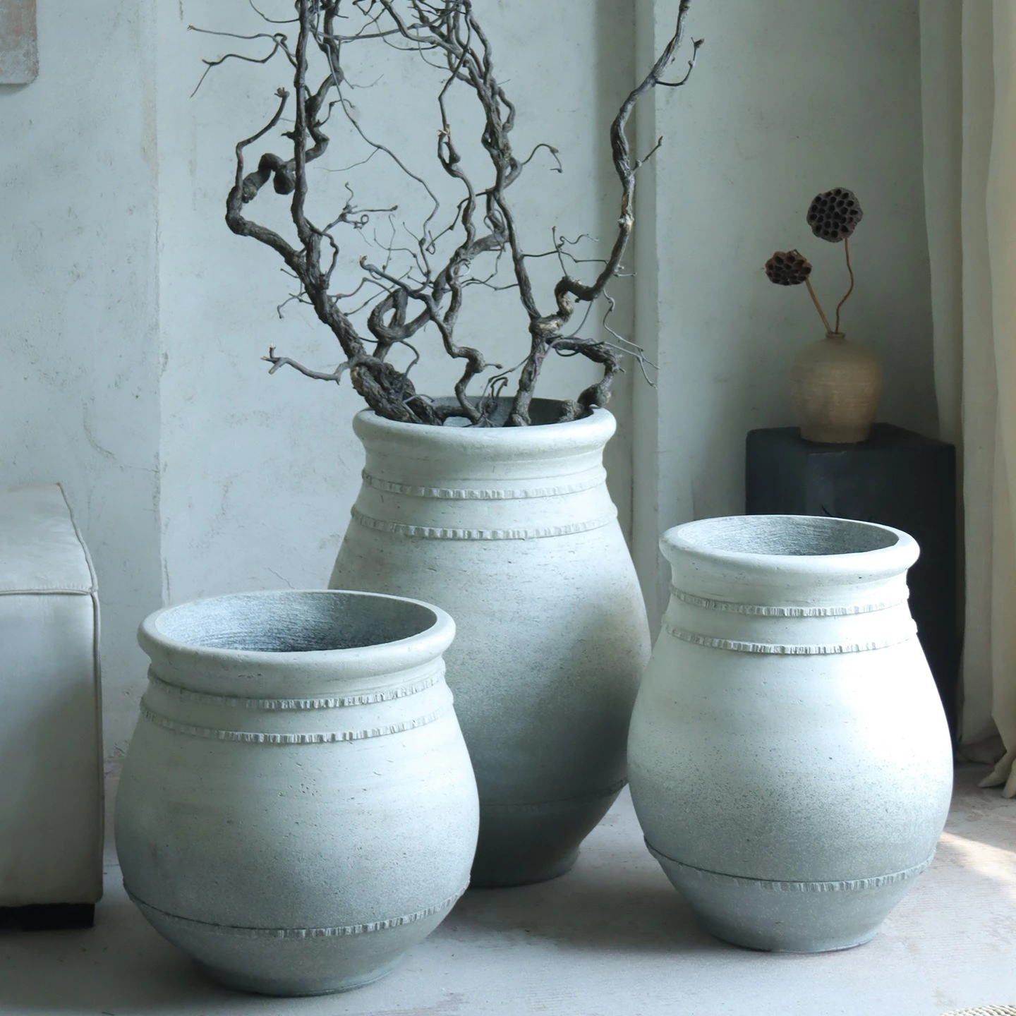 

Ретро-цементный горшок в стиле ваби-саби, большой напольный цветочный горшок для улицы, двора, гостиной, балкона, декоративный элемент.