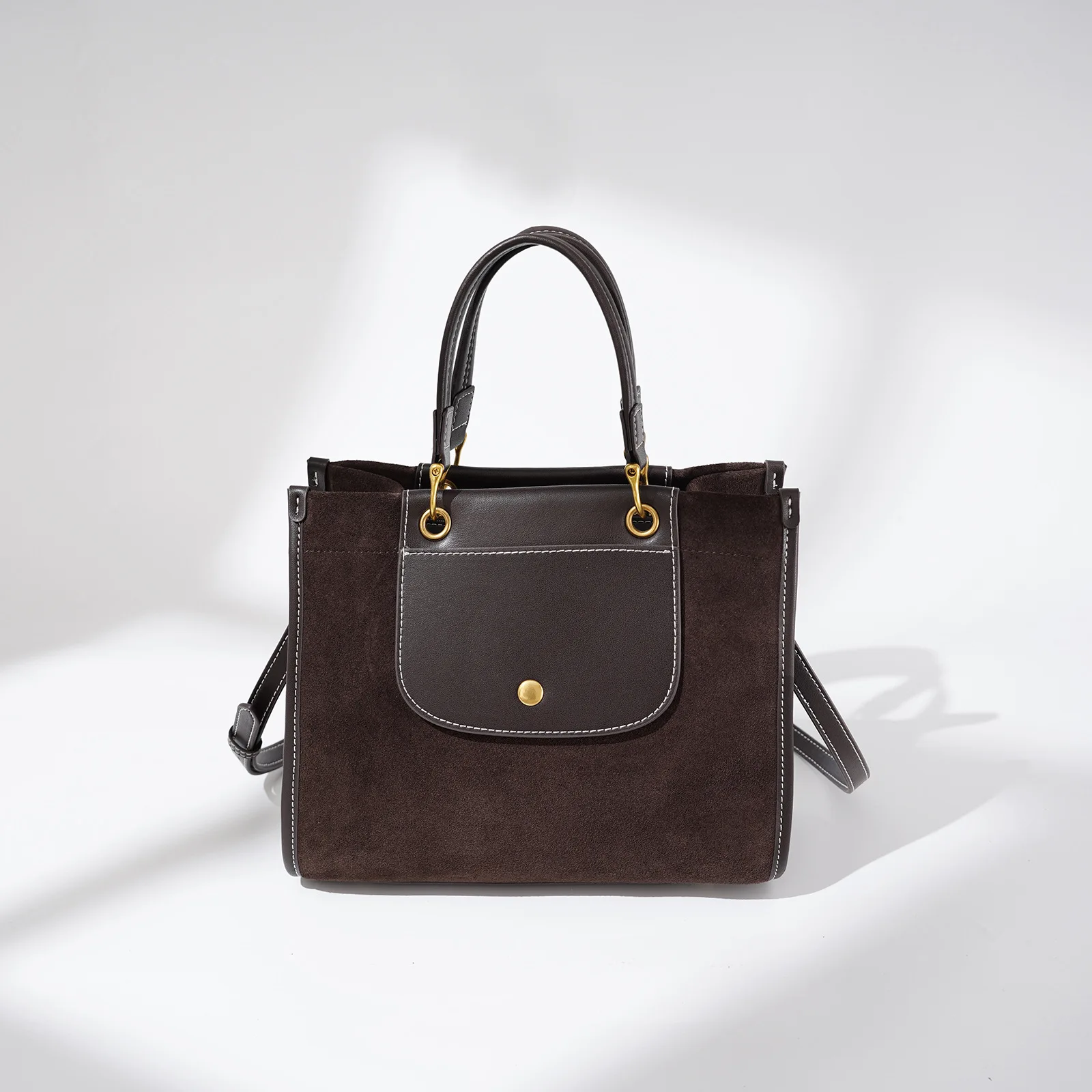 

2025 Новый нишевый дизайн-тоут-портфель с косой разведкой, простая корейская сумка, женская сумка для пригородных поездок