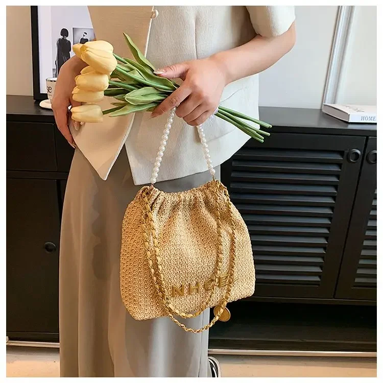 Netizen Fashion Design Single Shoulder Women\'s Bag Small Fragrant Wind Pearl Chain Woven Bag High Beauty Handheld Crossbody Bag