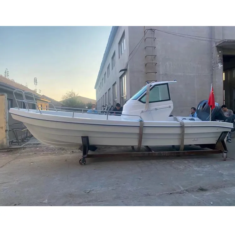 Barco de pesca Panga de 6,8 m a la venta