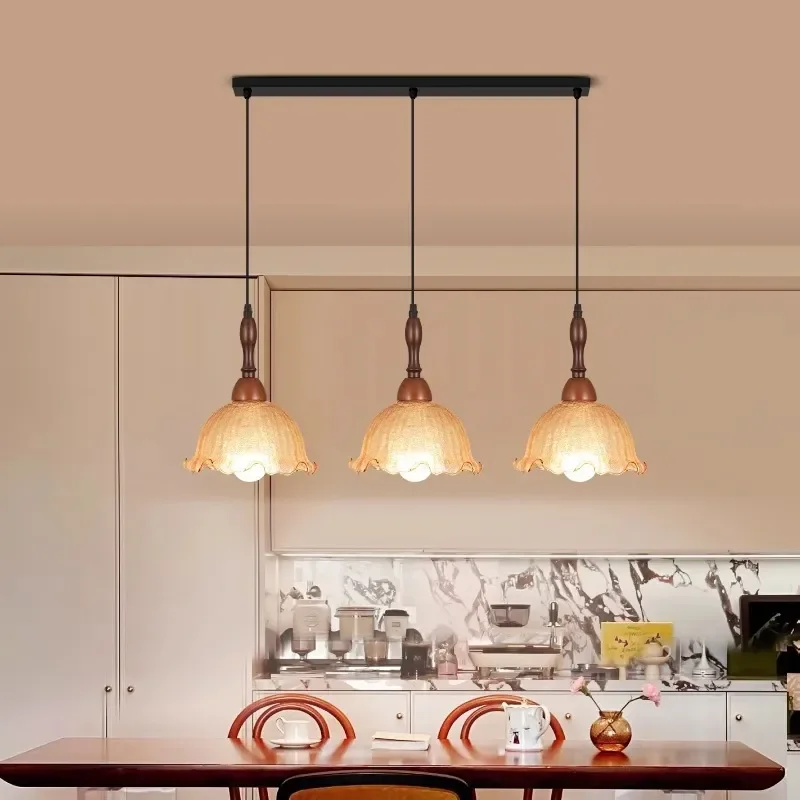 lustre-suspendu-en-verre-a-motifs-creatifs-nordiques-style-medieval-led-decoration-de-chambre-lampe-suspendue-pour-ilot-de-cuisine