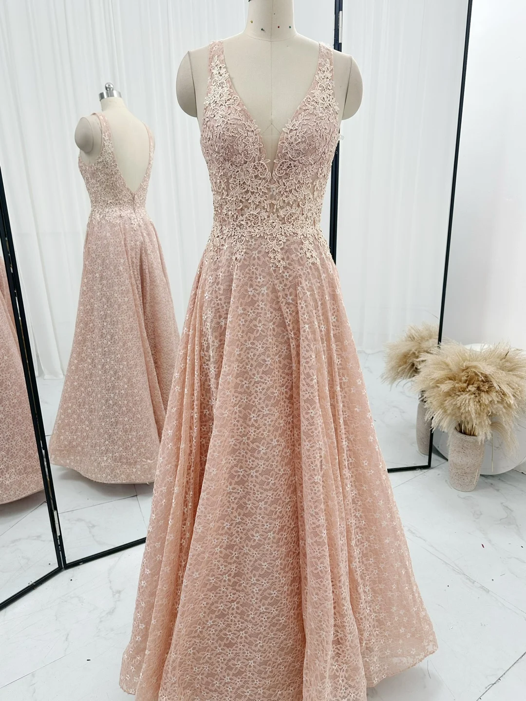 Pink Elegant Shoulders Deep V -Necks Night Toasting Clothes Host Evening Dress M1336