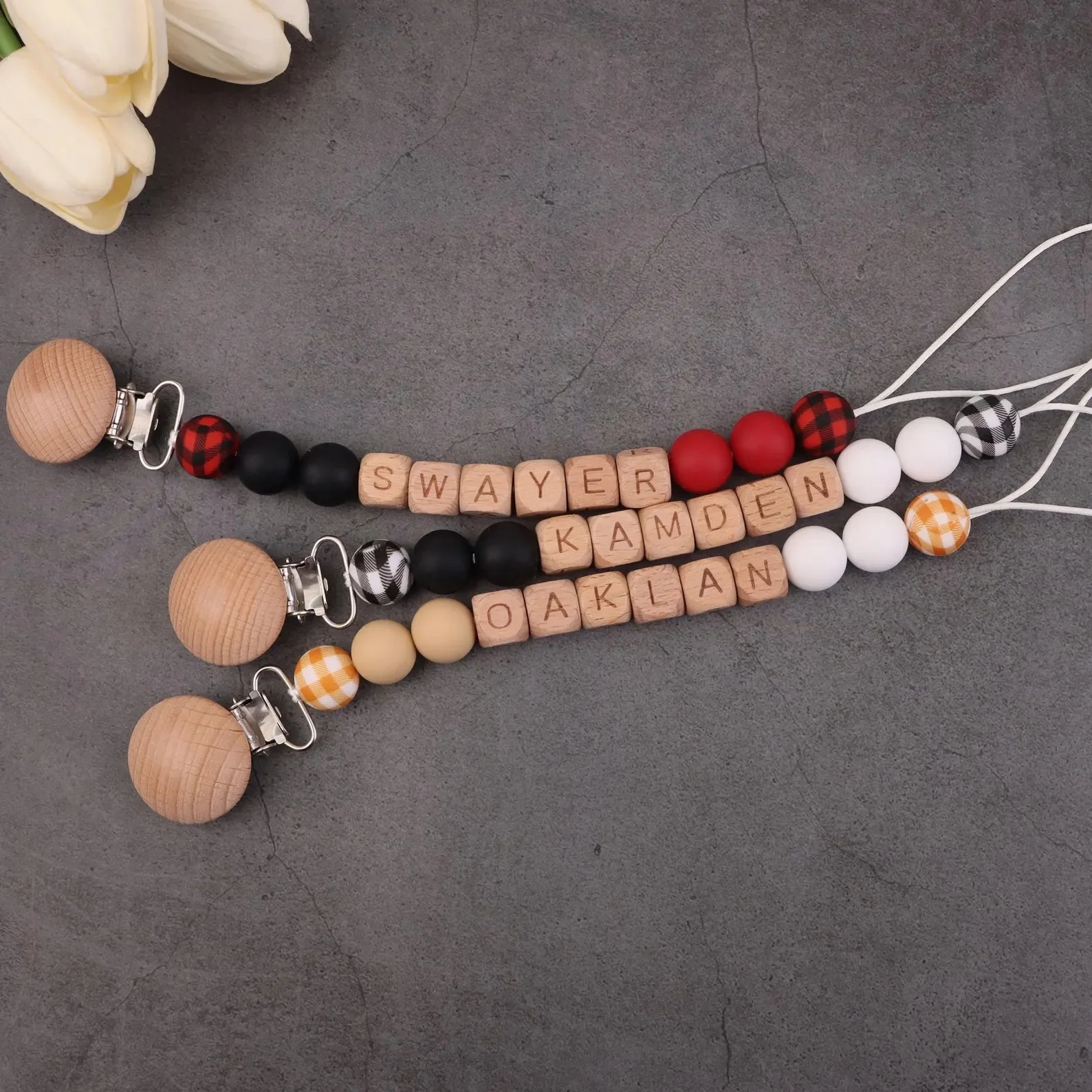 개인화 된 아기 젖꼭지 가죽 끈 나무 이름 구슬 소년 소녀를위한 독특한 젖꼭지 체인