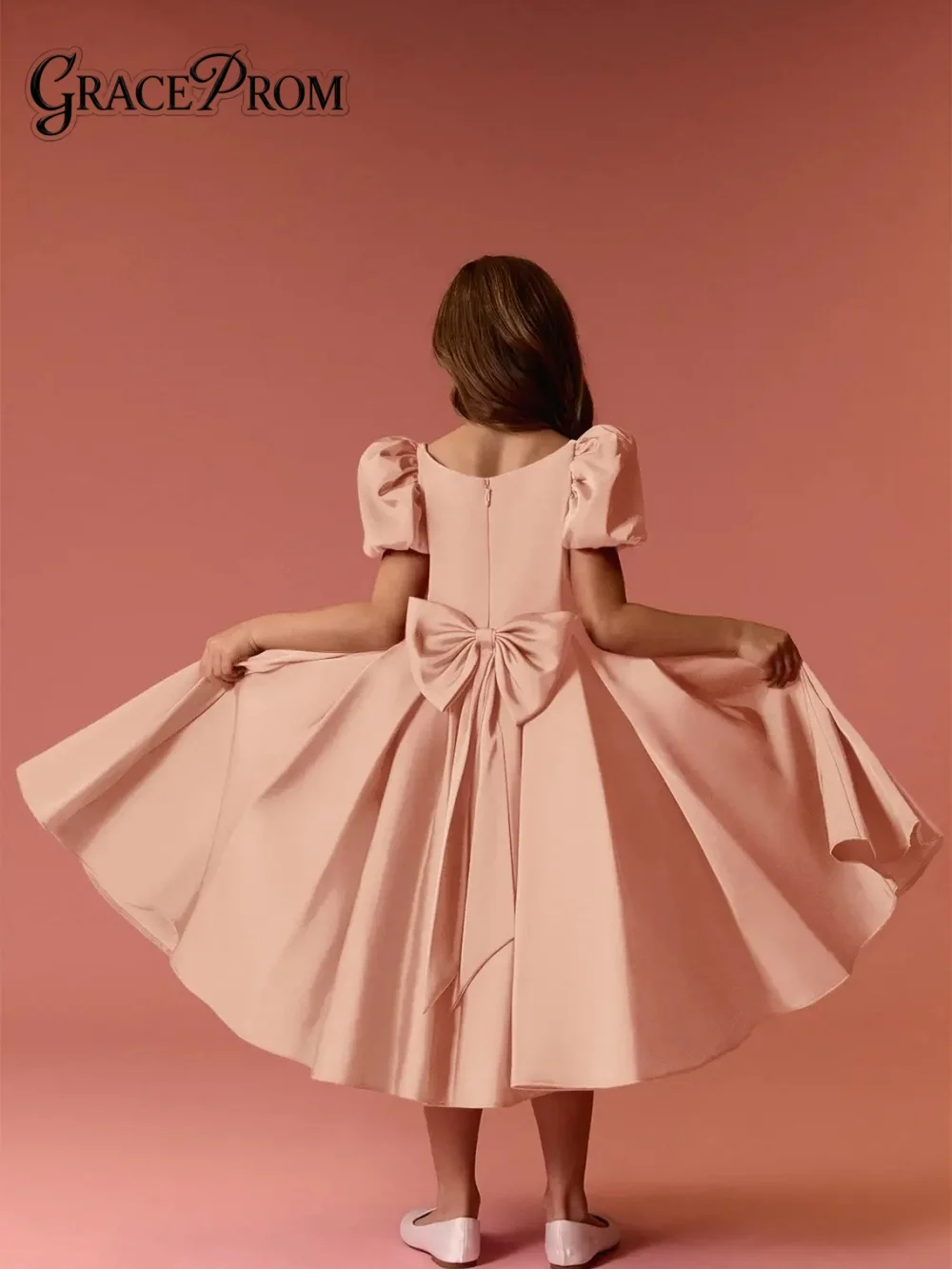 Abito da ragazza classico a maniche corte Abito da spettacolo teatrale per ragazza Abito da principessa per ragazza 2026 Abito da festa formale rosa a trapezio lungo fino al pavimento