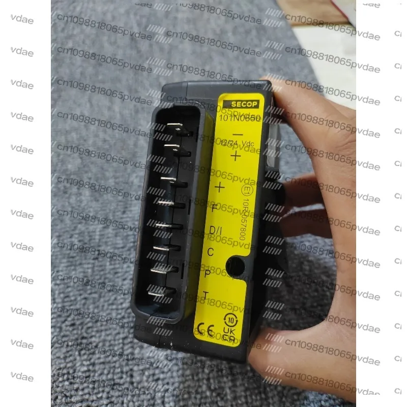 101N0650 DC 12/24V Danfoss DC Variable Frequency Compressor Driver SECOP Driver Board/Module 92