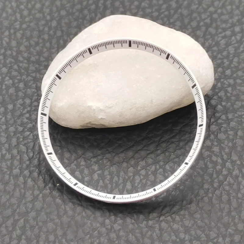 

Аксессуары для часов, пластиковое кольцо с главой, подходит для часов AP Royal Oak, корпус SKX007, сменное внутреннее кольцо, размер 27,3–30,3 мм, детали корпуса часов