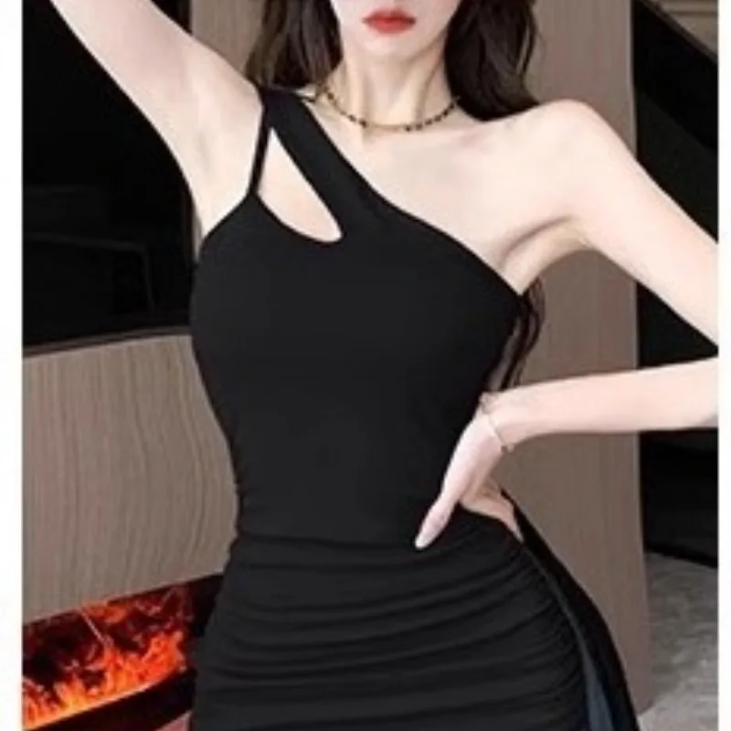 Summer Japanese 2024 Combination Pure Desire Style Spicy Girl Sexy Oblique Shoulder Royal Sister Fold Tight Wrap Hip Strap Dress