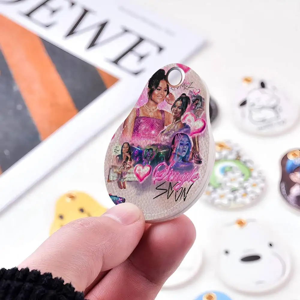 Singer Selena Gomez Actress 1PCS PU Leather Keychain Protective Case Door Lock Access Control Tags Card Bag Key Tag Ring