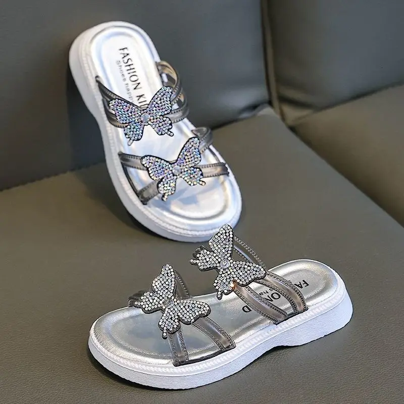 

Sparkling Crystal Butterfly Design Girls Flip Flops Casual Fashion Summer Versatile Sandals Must-Have