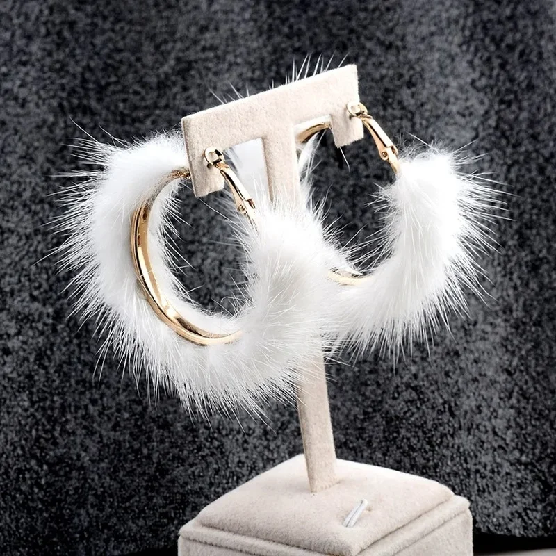 

Autumn Winter Women Girl Exaggerated Plush Circle Round Ear Mink Vintage Earrings Jewelry for Party Anniversary Gift