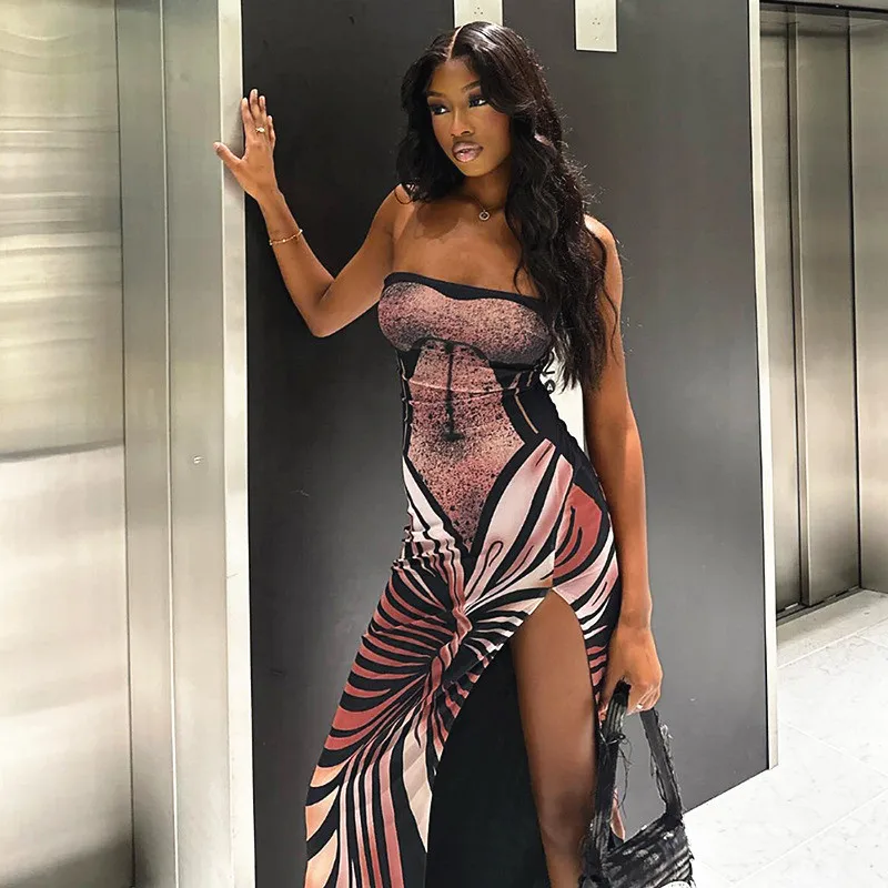 

Весеннее новое женское модное элегантное платье без бретелек в европейском и американском уличном стиле с принтом и длинной юбкой с высоким разрезом для женщин