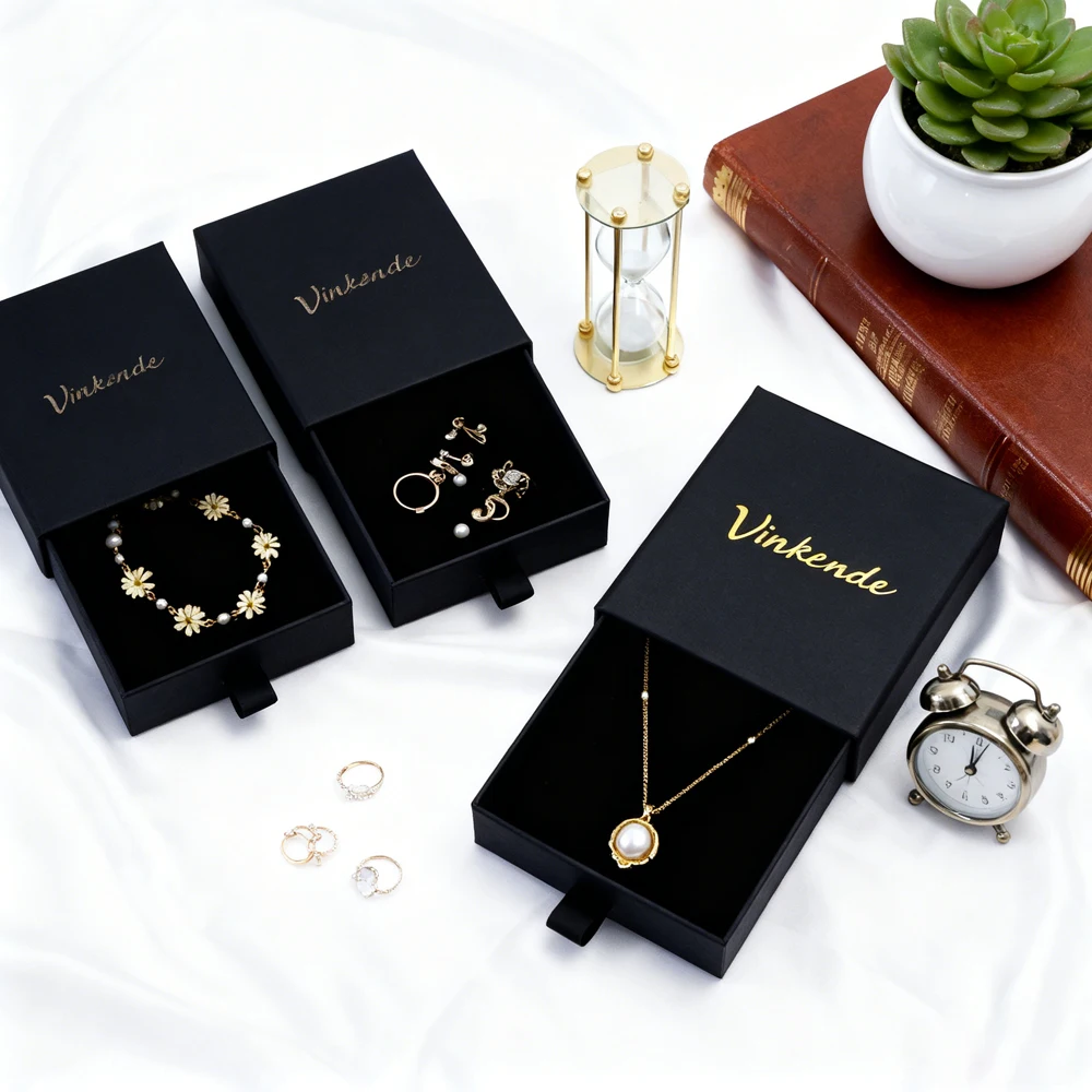 

Custom Logo Drawer Sliding Cardboard Luxury Gift Jewelry Box Earrings Rings Necklace Packaging Boxes 9x9x1.7cm Personalized Case