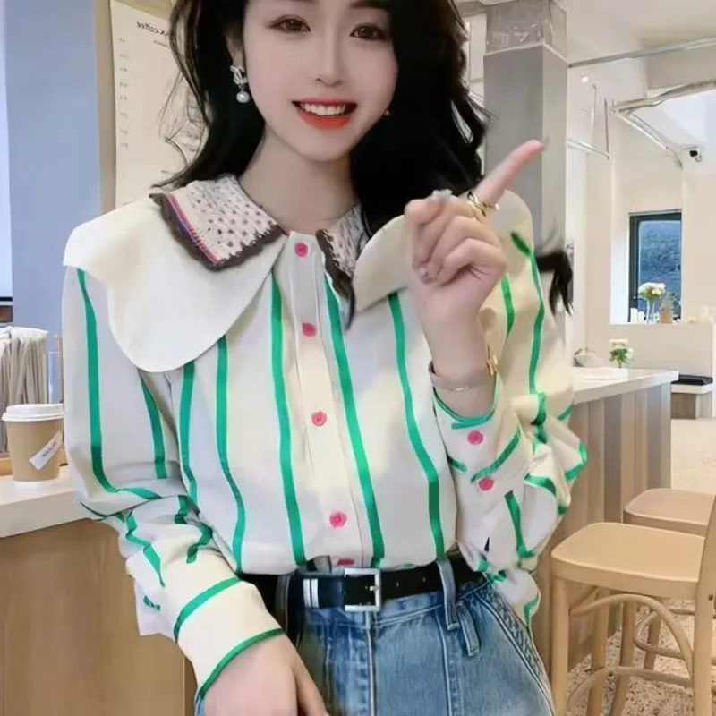 2025 new spring casual Korean style peter pan collar striped blouse women\'s single breasted loose fit chic long sleeve shirts