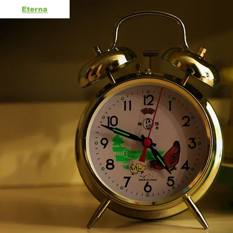 Vintage Mechanical Alarm Clock Tabletop Bedside Metal Chicken Pecking Rice Manual for Bedroom Home Decor