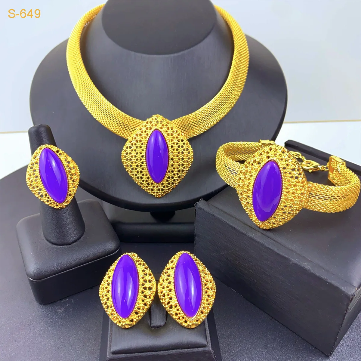 

Geometric 3D Diamond-Studded Bride 4-Piece Set Women 24K Gold AU999 - Full set, square geometry