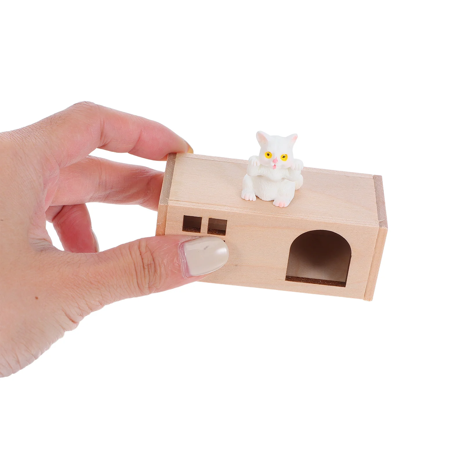 

1Set Wooden Pet House Accessories Miniature Dog Cat Resin Figures 1:12 Scale Dollhouse Scene Ornaments Miniature Dog Figurines