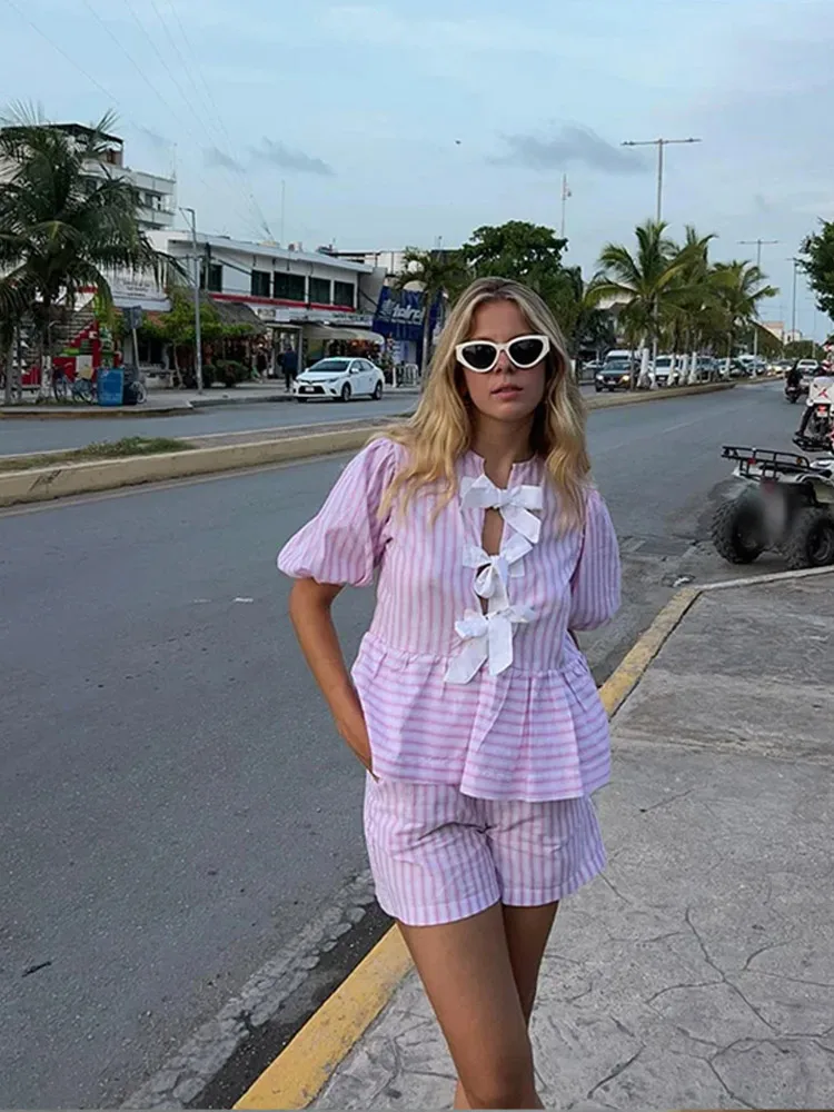 Stripe Bow Lace Up Shirt Shorts Set Women Short Sleeve Tops Elastic Waist Short Pants Suit 2024 Summer Lady Casual Beach Outfits