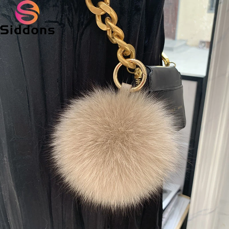 2024 Fluffy Real Fox Fur Ball Poms Keychain For Women Luxury Pompom Keyring Accessories Bag Decoration Emo Trinket Jewelry Gifts