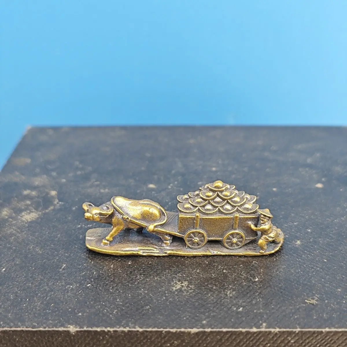 Copper Ox Ornament Pulling Treasure Bowl Golden Toad Money Bag  Zodiac Wealth-Bringing Boy Bonsai Fish Tank Decoration Ornament