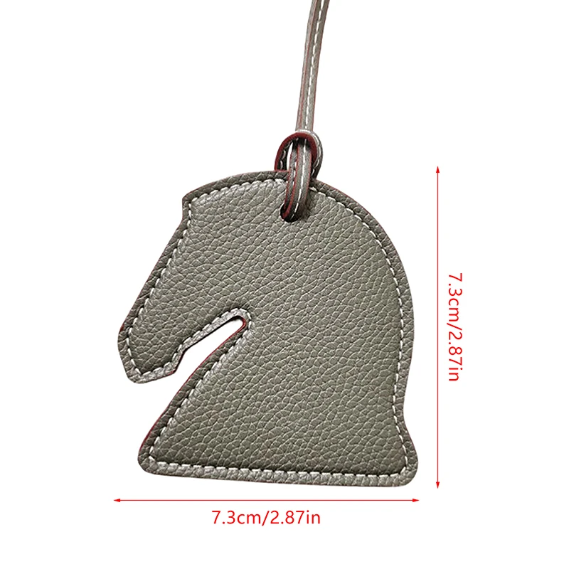 LLavero de cuero personalizado con cabeza de caballo para mujer, colgante de mochila, bolso, accesorios, novedad