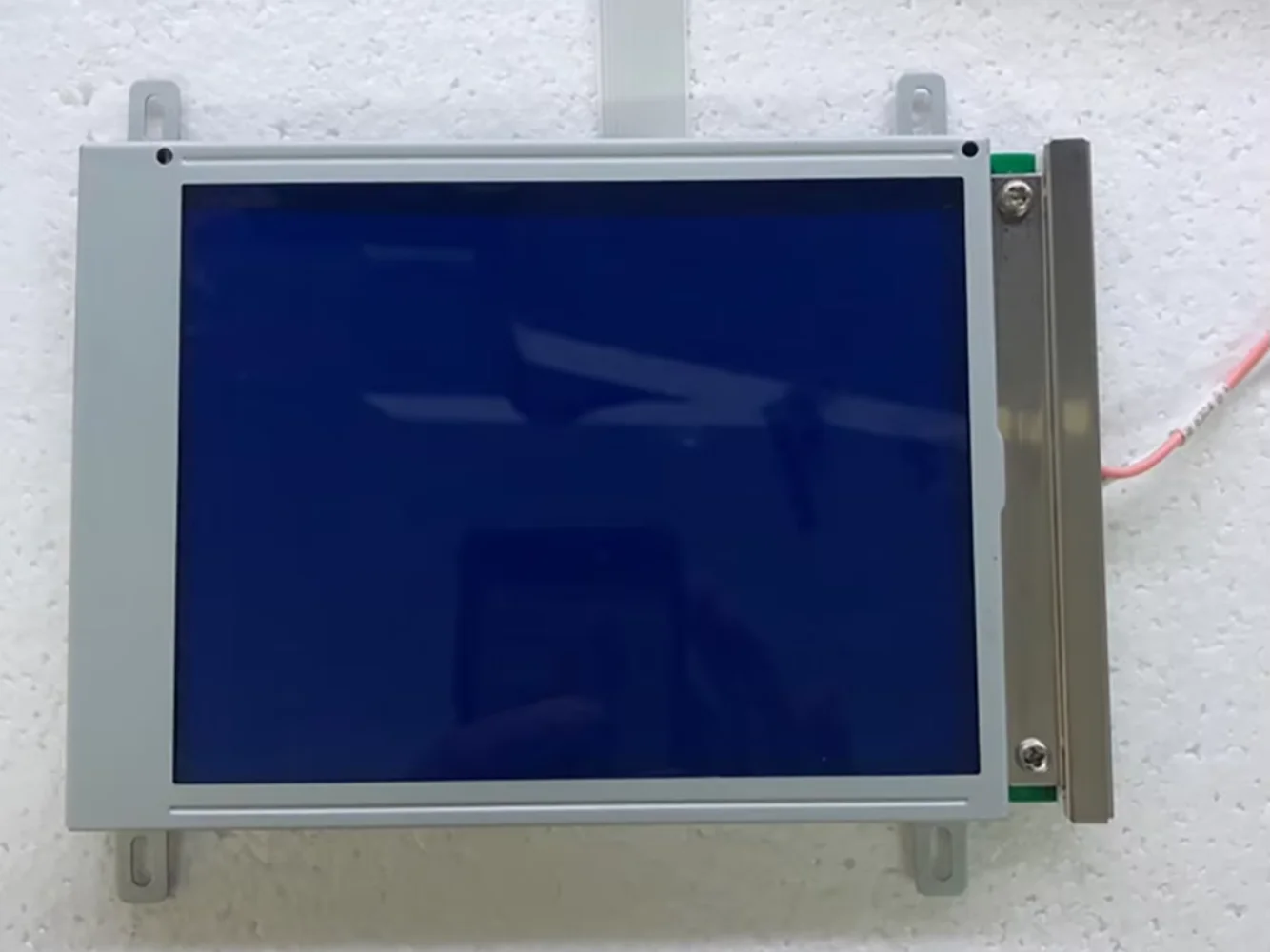 

HLM8619- 040300 профессиональные продажи ЖК-дисплеев