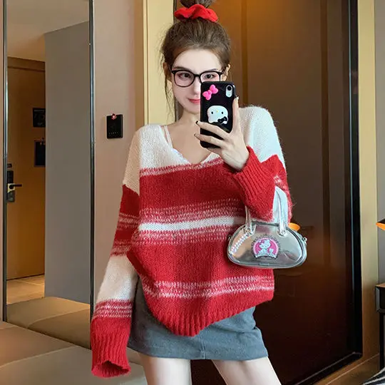 Loose Design Of Red V-Neck Sweater With Gradual Change Women Gentle Sweet Girlish Korean Style Soft Cozy Prevalent Color Daily