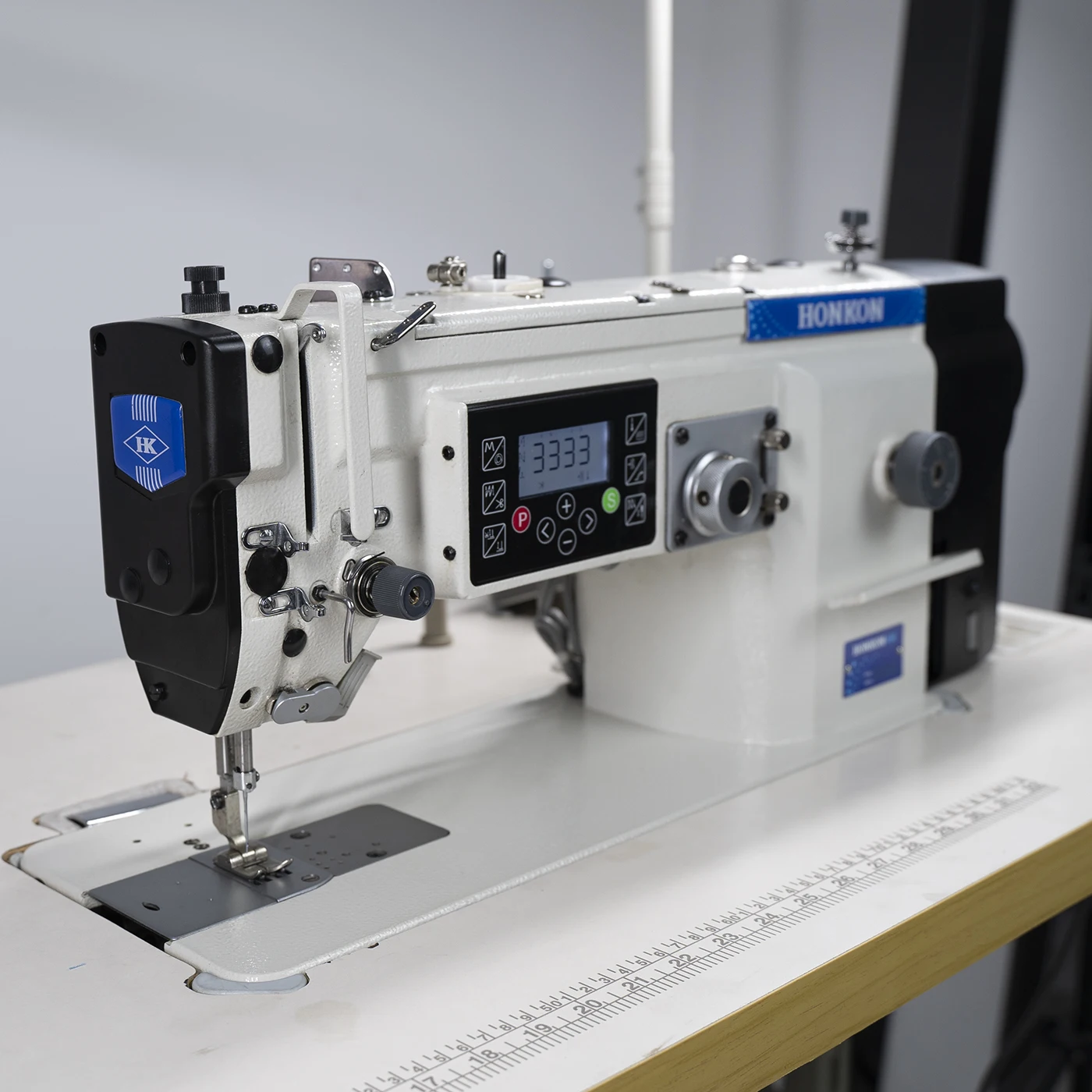 

Sewing Machine Big Hook Automatic Thread Trimming Zigzag Sewing Machine Machine Head