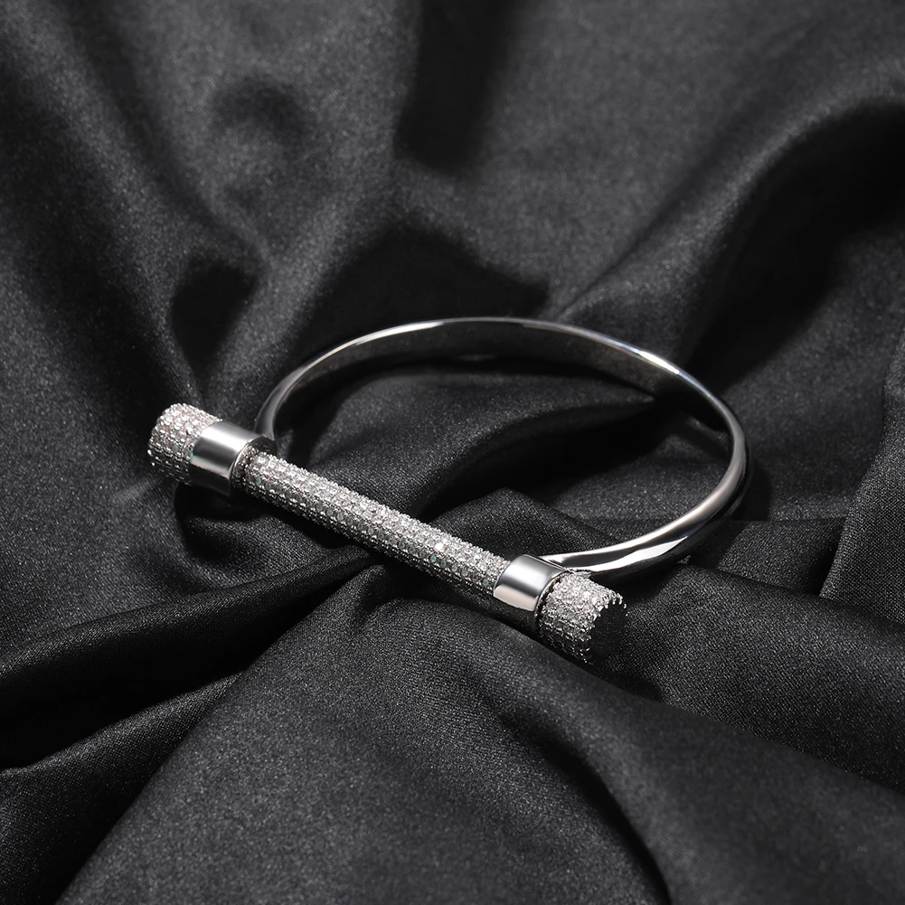 THE BLING KING Shackle Horseshoe Bangle For Women D-shape Screw Bar Bracelets Pave Setting Cubic Zircon Luxury Fashion Jewelry