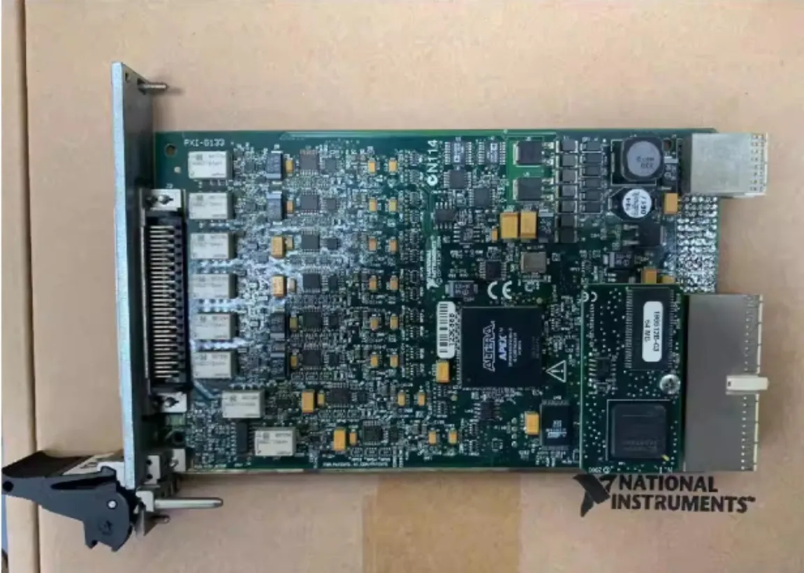 1PC Instrumentos nacionales NI PXI-6133 High-Speed Simultaneous Sampling DAQ with 8 DIO & 2 Counters#Xing