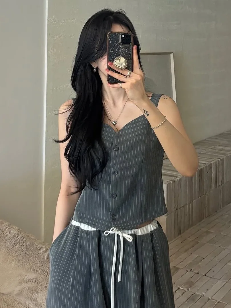 

Fashionable V-Neck Single-Button Vest And Wide-Leg Pants Loose Design Women's Set New Arrival Spring 2026 Elegant Style
