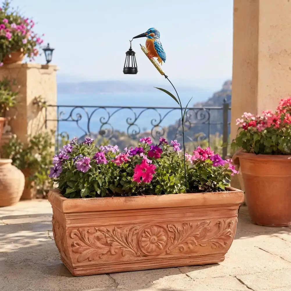 Weather-resistant Solar Lamp Garden Bird Solar Light with Hummingbird Kingfisher Design Outdoor Solar Lantern for Yard for Yard