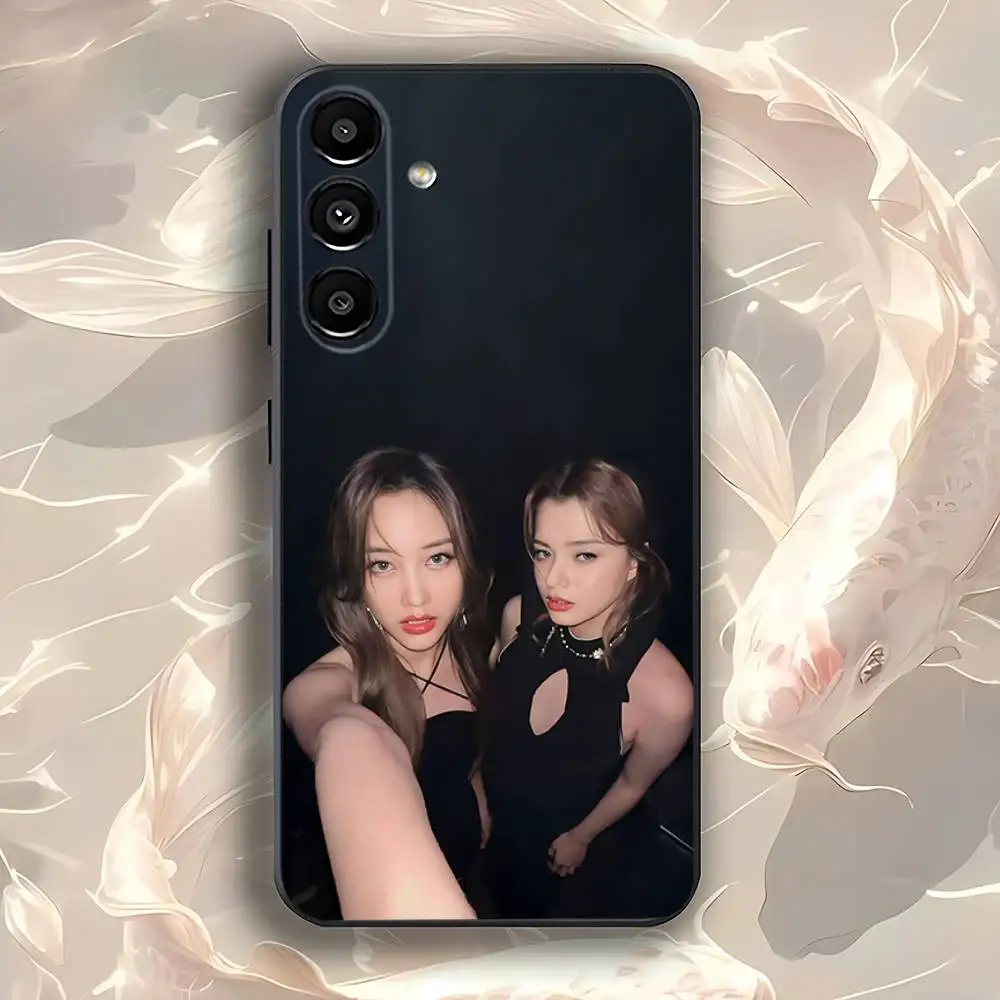 Capa de telefone Pink Theory Freen Becky para Samsung Galaxy A73,31,32,72,41,53,52,71,22,5G,Note,J7,8,9 Capa preta macia